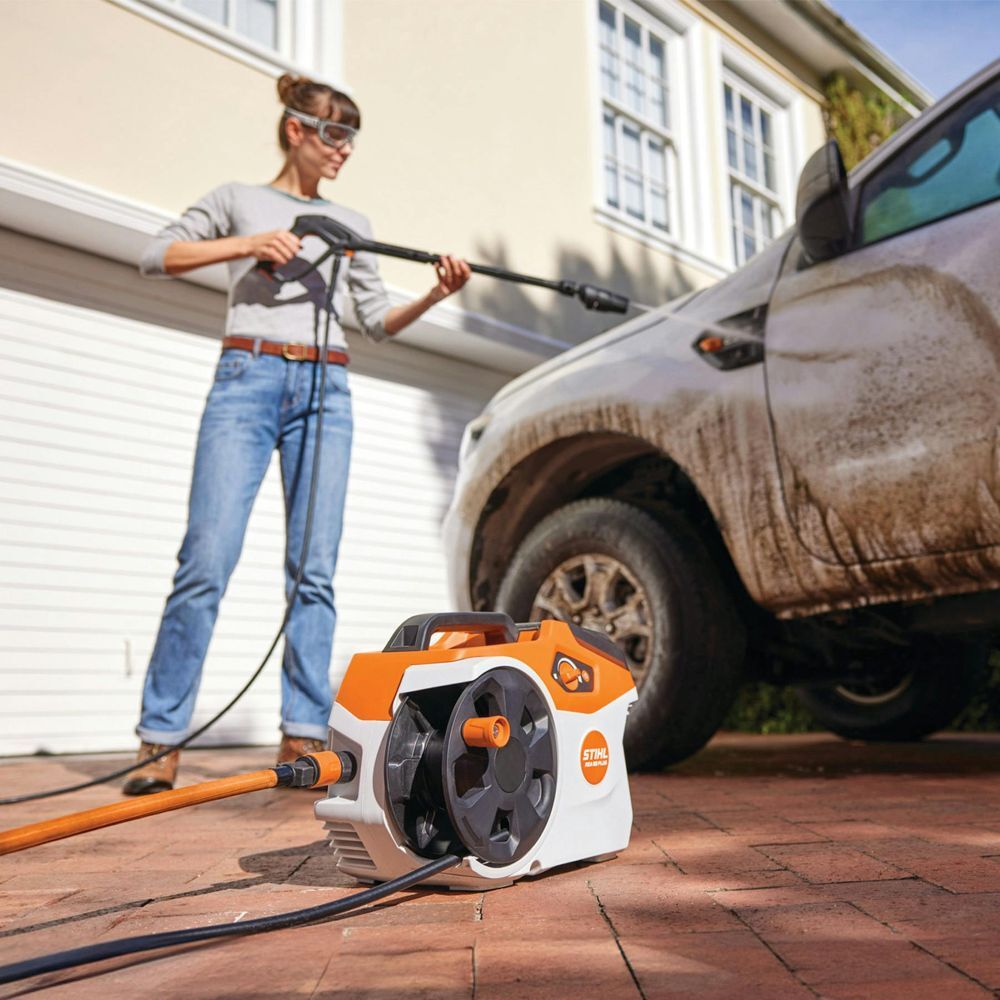 Stihl REA 60 Plus Pressure Washer with Charger