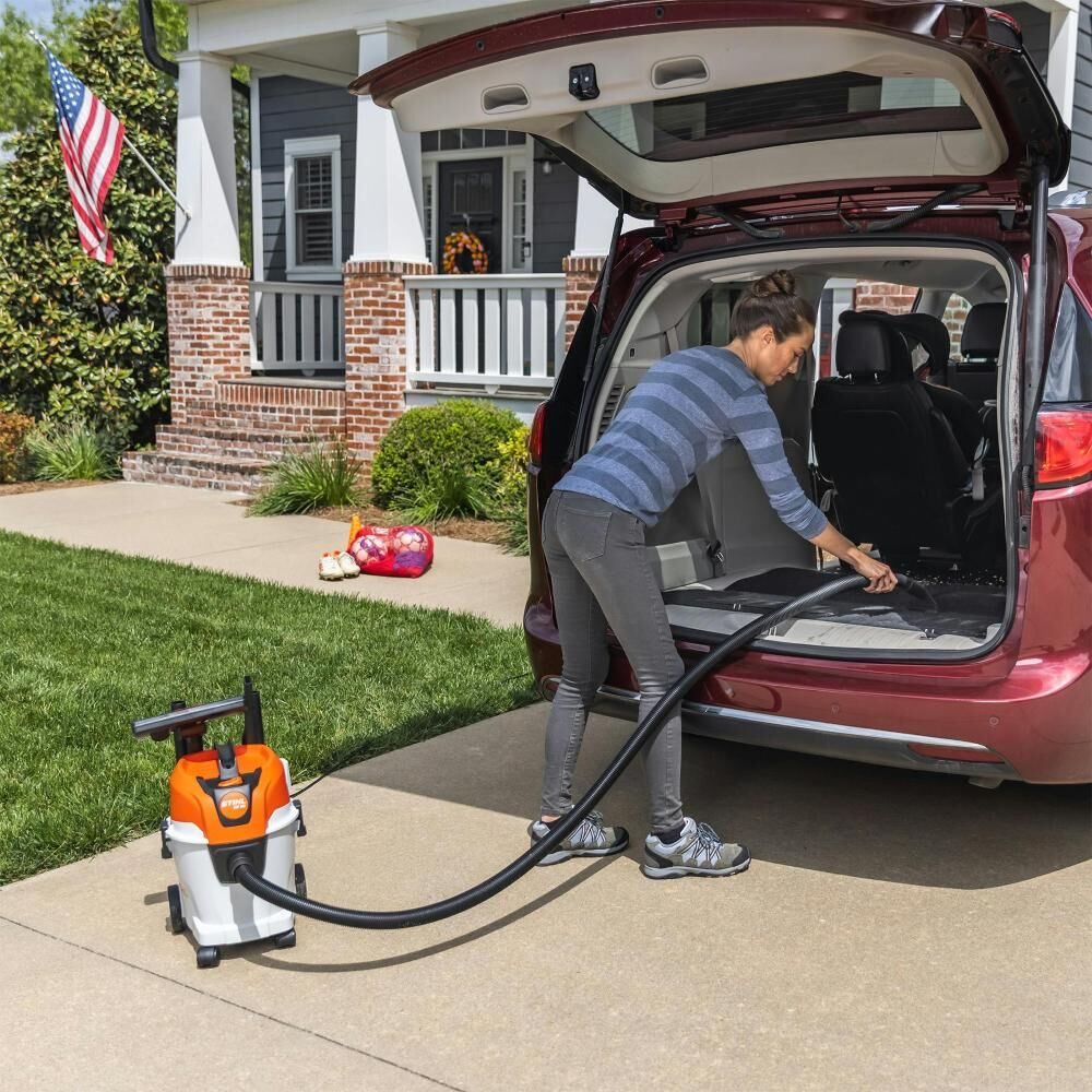 Stihl SE 33 Wet/Dry Vacuum