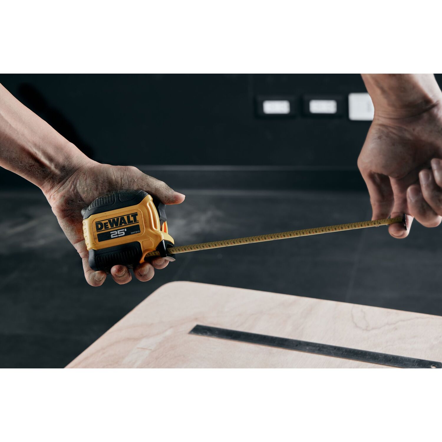 DeWalt  Compact Tape Measure, 25-Ft