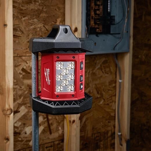 Milwaukee M18 Rover Flood Light, 1500-Lm (Tool Only)