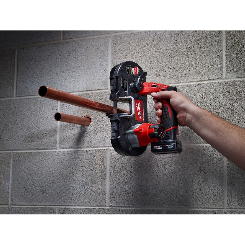 Milwaukee M12 Cordless Sub-Compact Band Saw