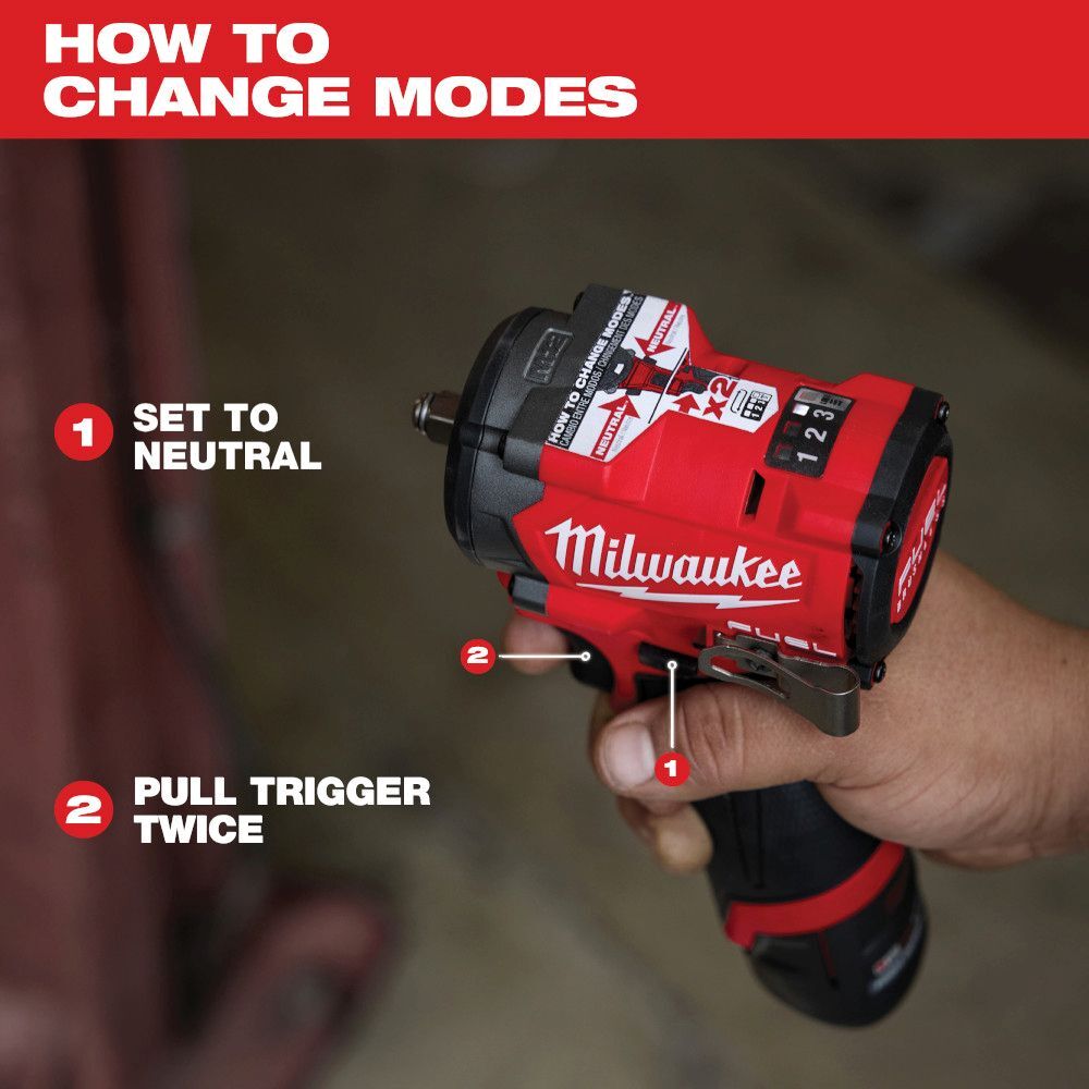 Milwaukee M12 FUEL Stubby 1/2-In Impact Wrench