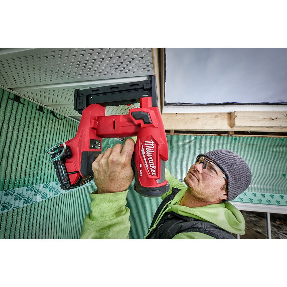 Milwaukee M18 FUEL 18 Gauge 1/4-In Narrow Crown Stapler