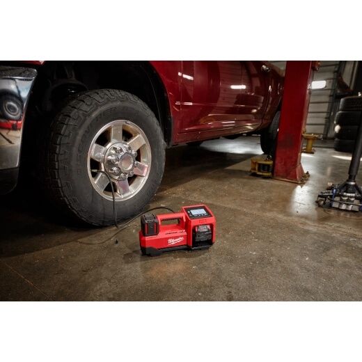 Milwaukee M18 Tire Inflator, 150 PSI (Tool Only)