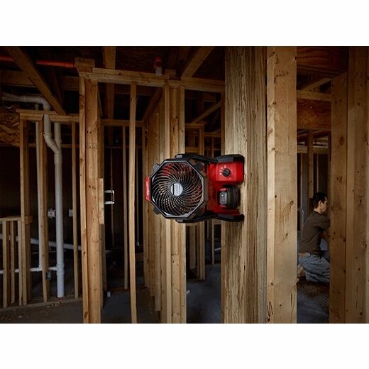 Milwaukee M18 Jobsite Fan With Battery And Charger