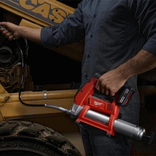 Milwaukee M12 Lithium-Ion Grease Gun Kit