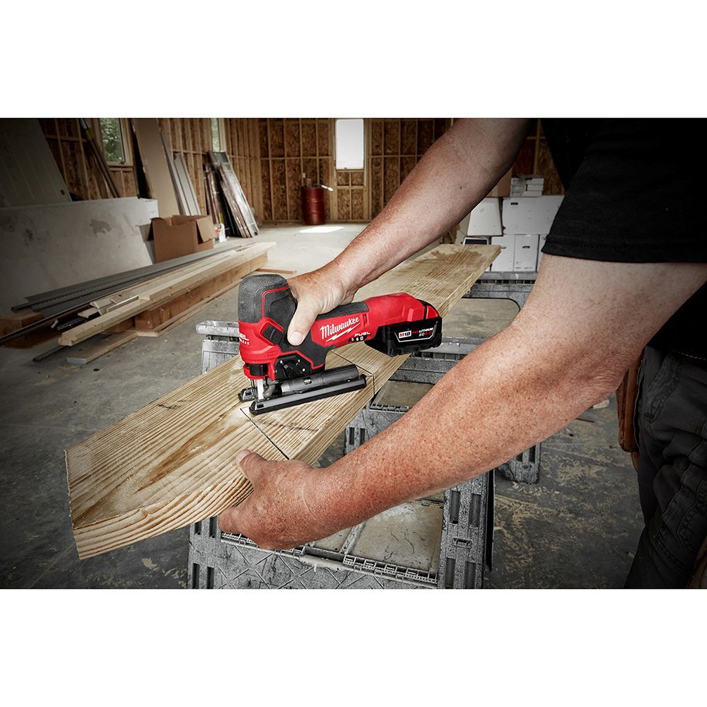 Milwaukee M18 FUEL Barrel Grip Jig Saw