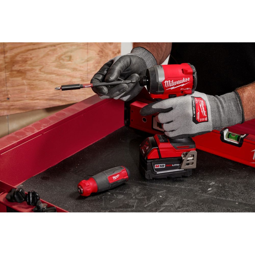 Milwaukee 14 In 1 Multi-Bit Screwdriver with SHOCKWAVE Impact Duty Bits
