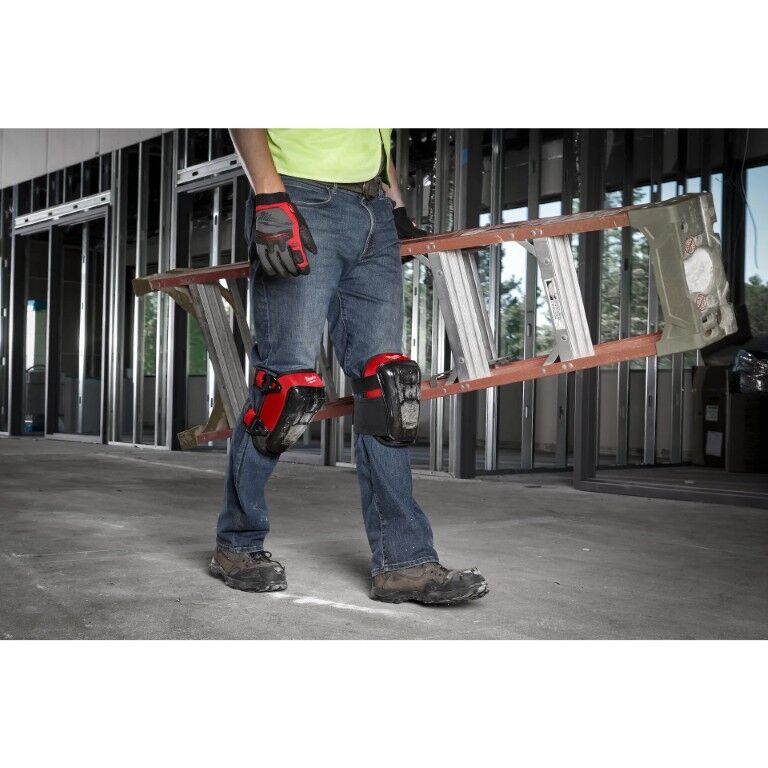 Milwaukee Dynamic Knee Pads with Wide Strap