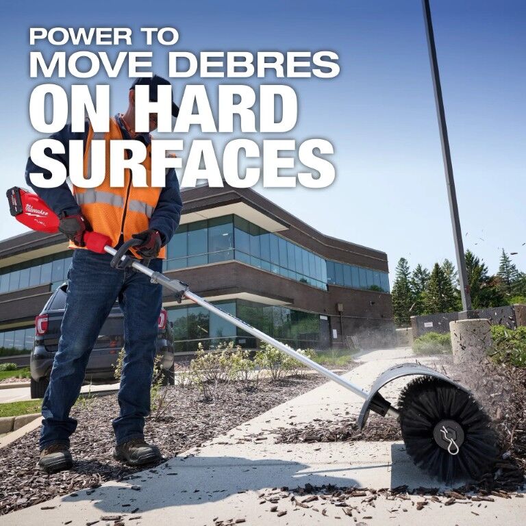 Milwaukee M18 FUEL QUIK-LOK Bristle Brush Attachment