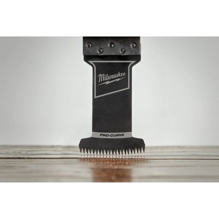 Milwaukee Open-Lok Oscillating HCS Precision Tooth Hardwood Universal Fit Blade, 1 3/8-In