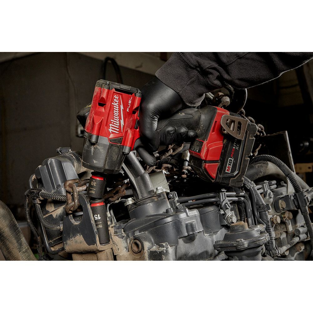 Milwaukee SHOCKWAVE Impact Duty 3/8-In Drive 15-mm Deep 6 Point Socket