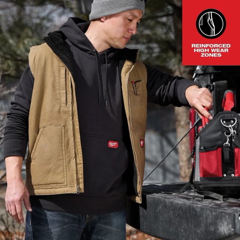 Milwaukee Men's GRIDIRON Sherpa Lined Vest