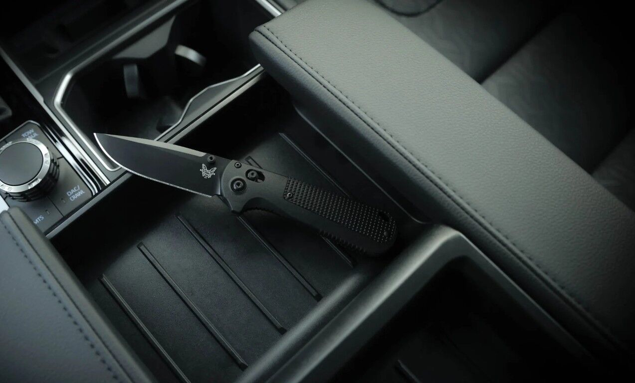 Benchmade Redoubt Black Grivory Drop-point Knife