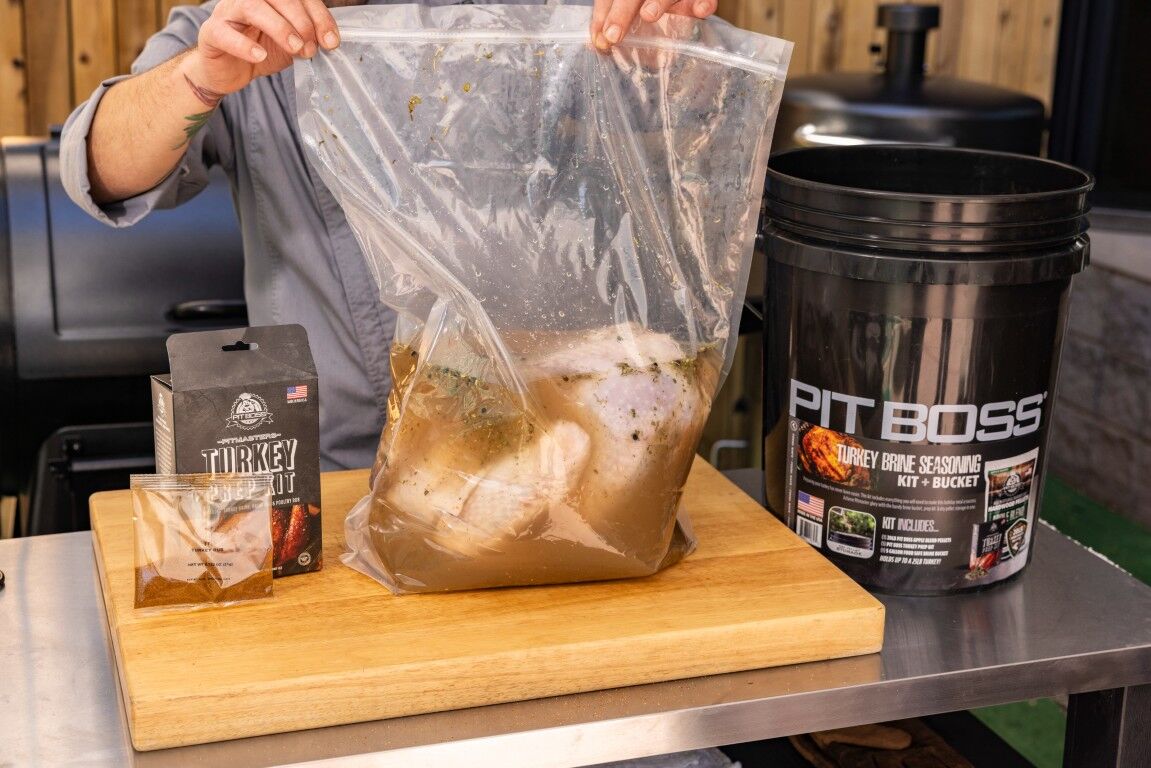 Pit Boss Turkey Brine Bucket Kit