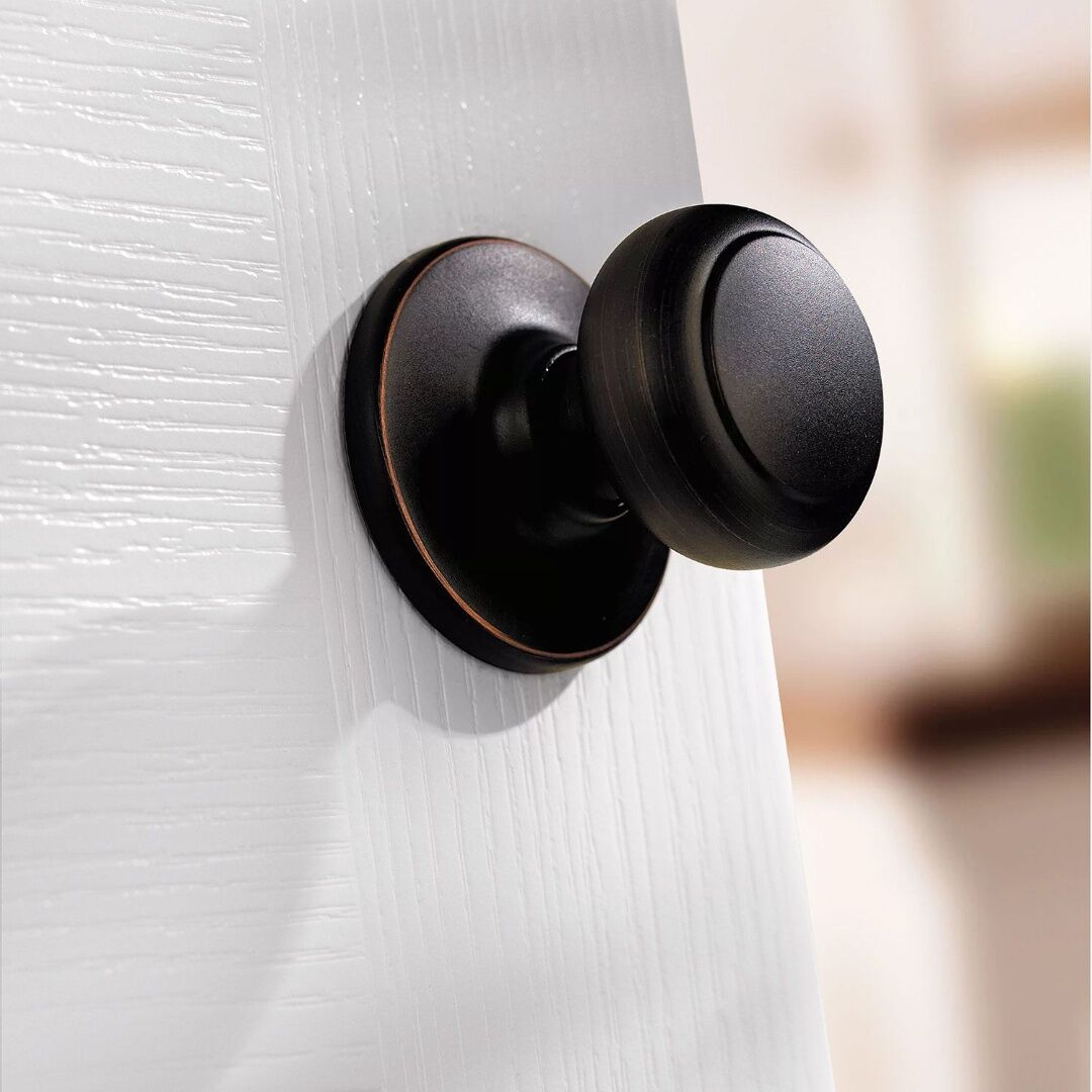 Kwikset Cove Venetian Bronze Hall/Closet Door Knob