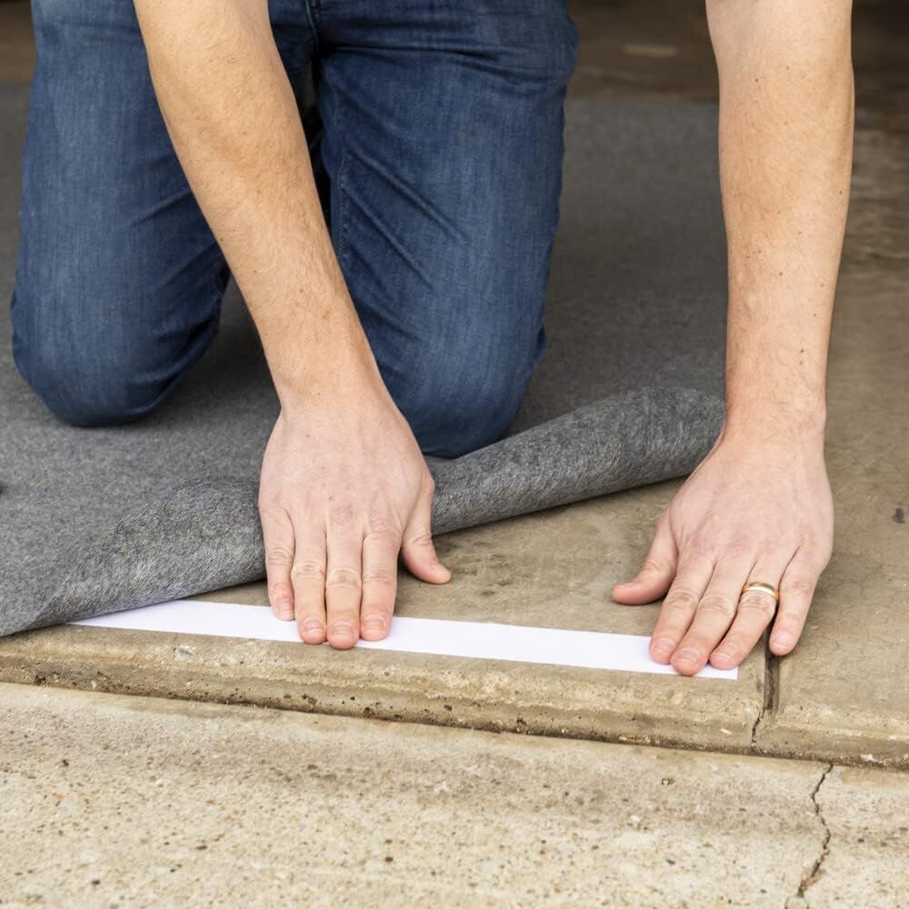 Duck Brand Indoor/Outdoor Double-Sided Fiberglass Carpet Tape, 1.41-In x 42-Ft