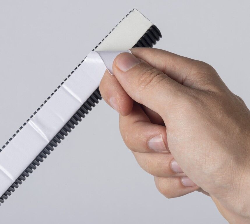 Gardner Bender Black Grip Strip Flexible Raceway, 3/4-In, 4-Ft