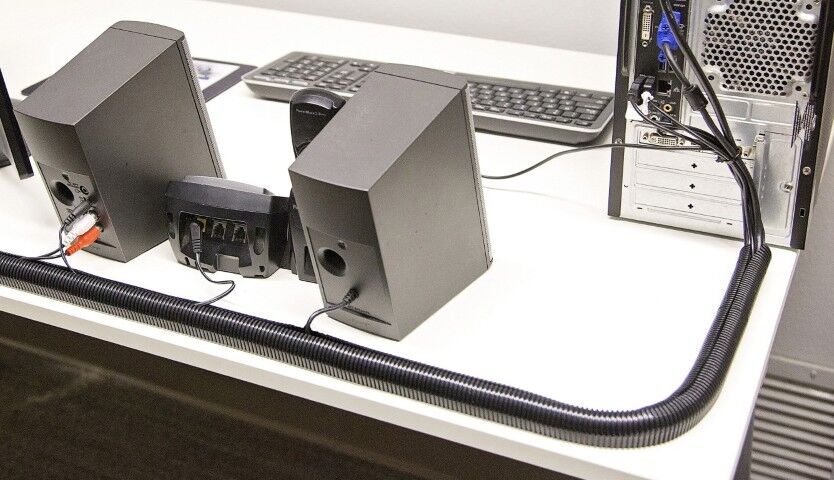 Gardner Bender White Grip Strip Flexible Raceway, 3/4-In, 4-Ft