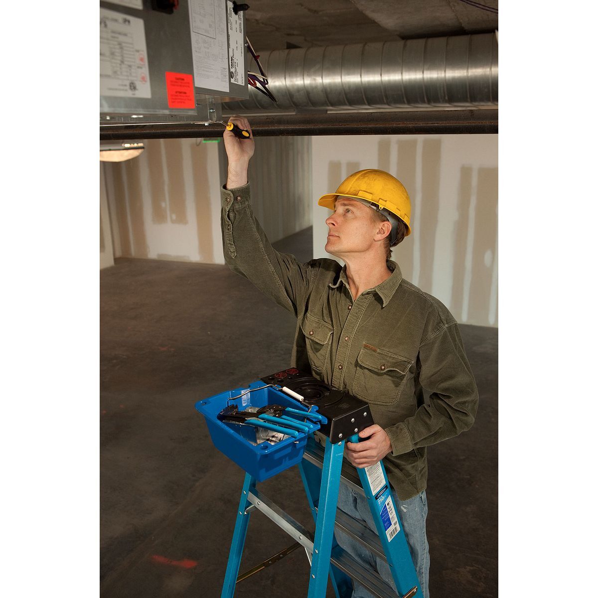 Werner Blue Lock-In Utility Bucket AC52-UB, 1-Gal/25-Lb