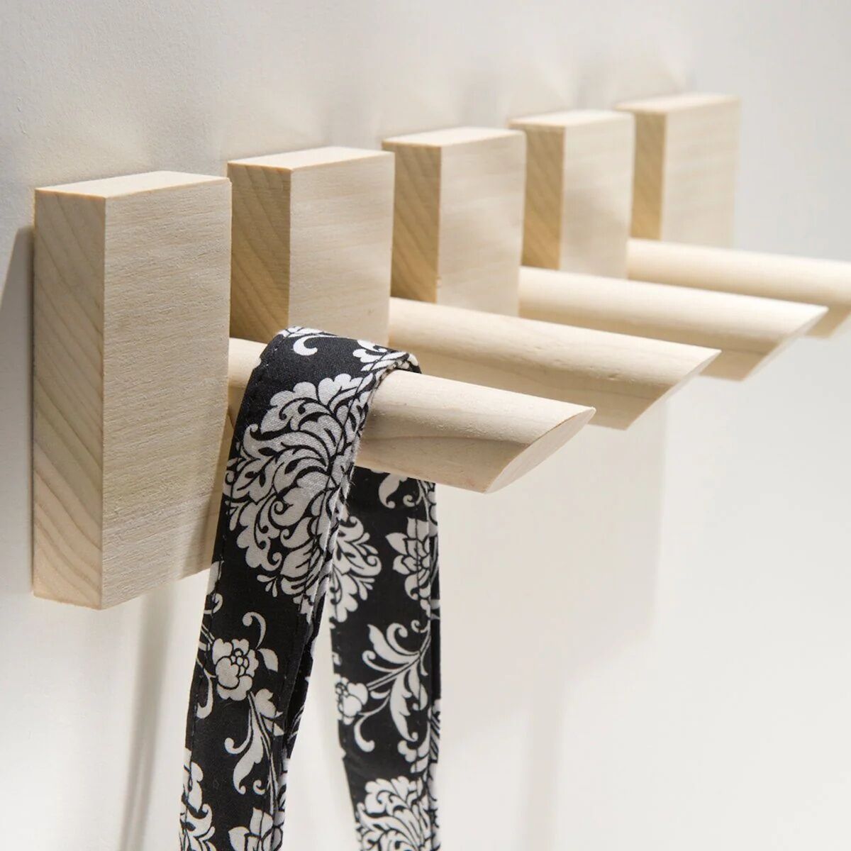 Waddell Hardwood Round Dowels, 3/8-In x 36-In