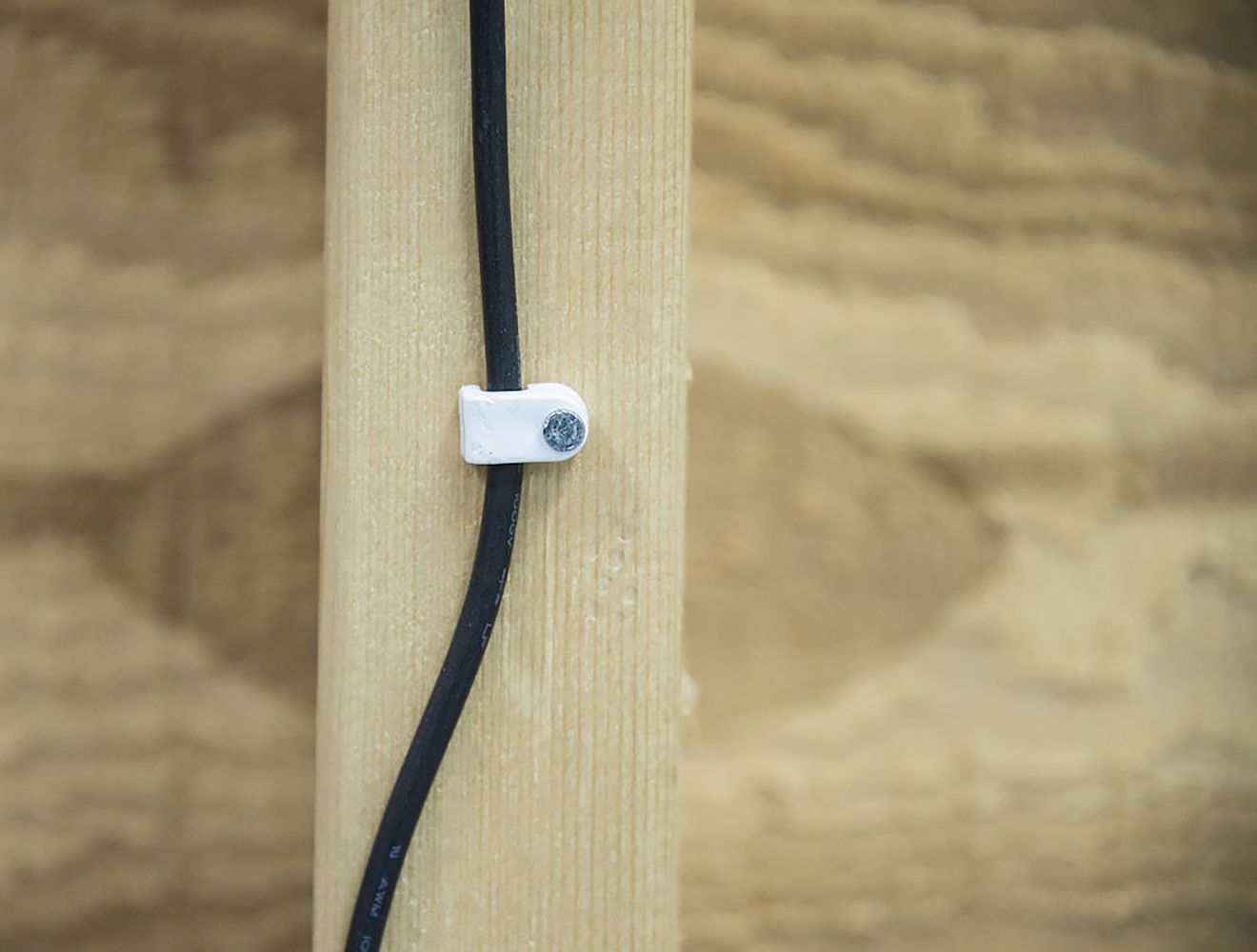 Gardner Bender White Polyethylene Staples, 3/16-In, 25-Pk