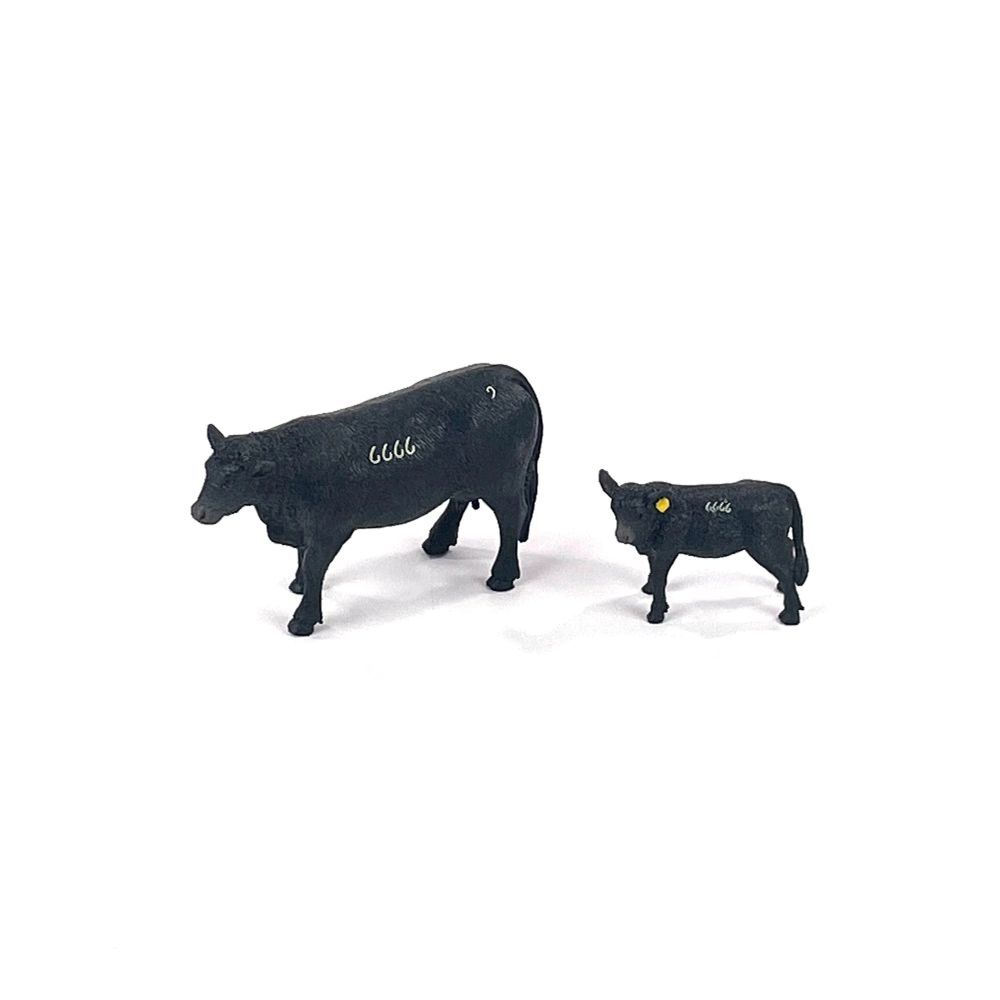 Big County Toys Four Sixes Ranch Black Angus Ranch Set