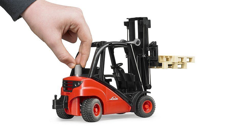 Bruder Linde Fork Lift H30D with 2 Pallets Toy Set