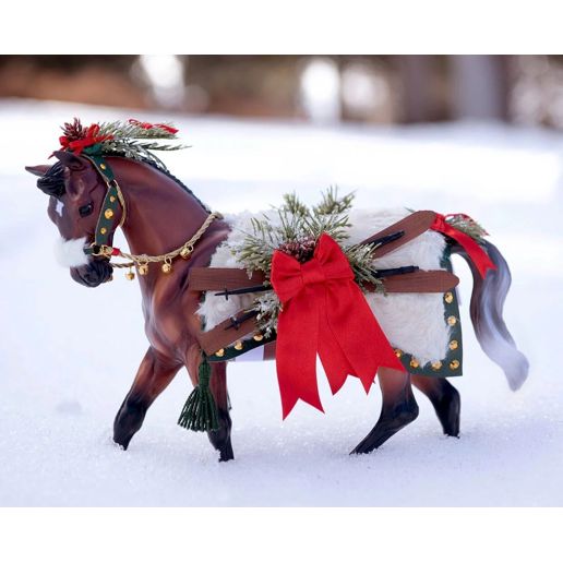 Breyer Après Ski 2024 Holiday Horse Toy