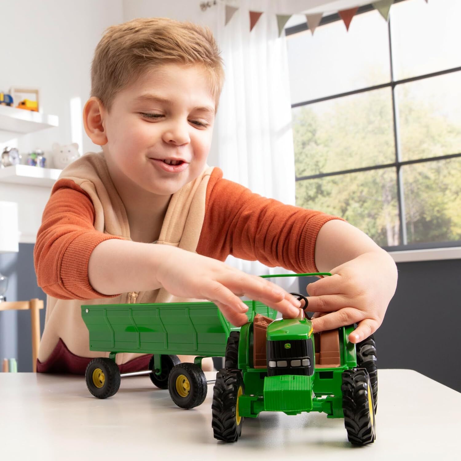 Tomy John Deere Tractor Wagon Playset, 8-In