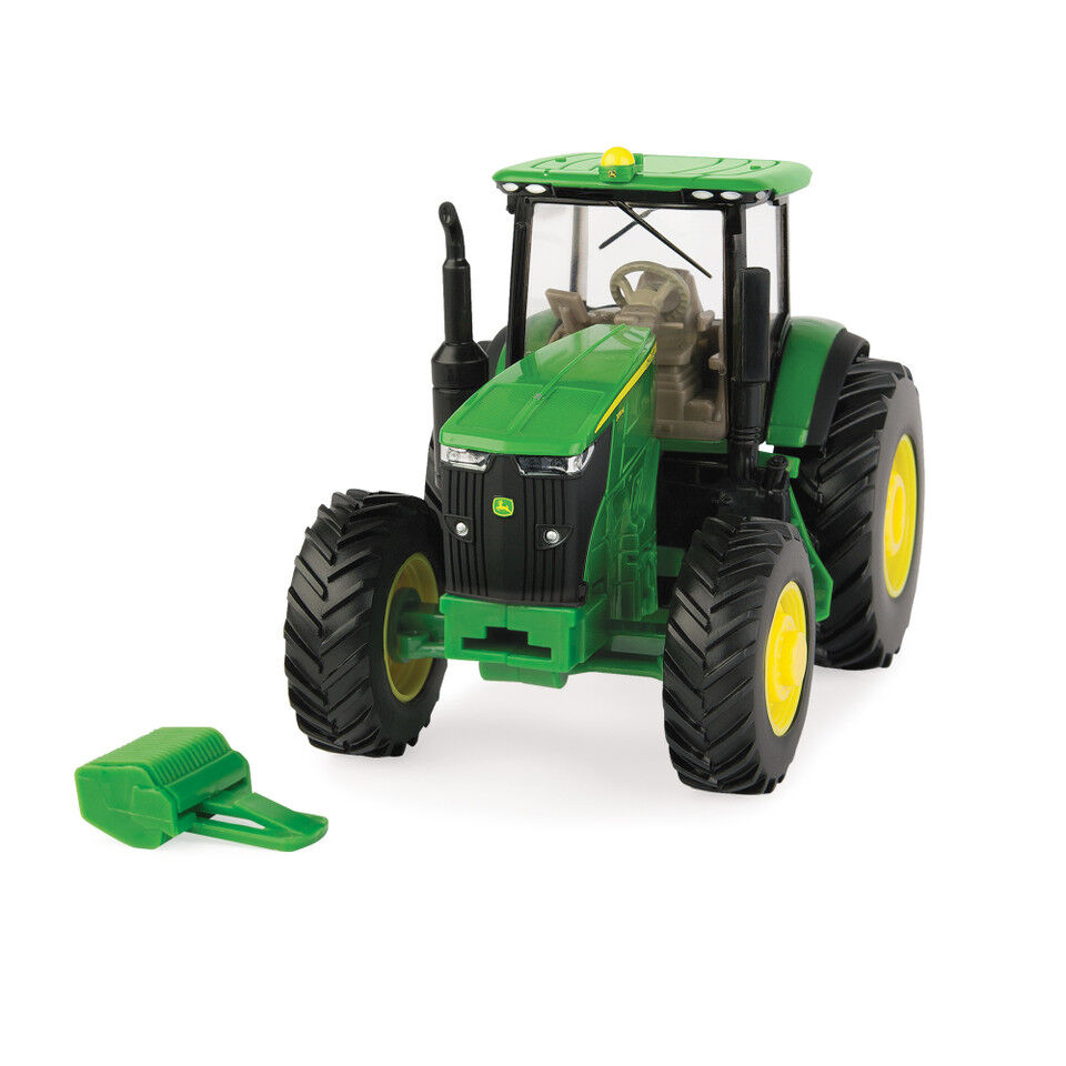 ERTL John Deere 1:32 Scale 7270R Tractor With 560R Baler And Round Bale Farm Toy Set