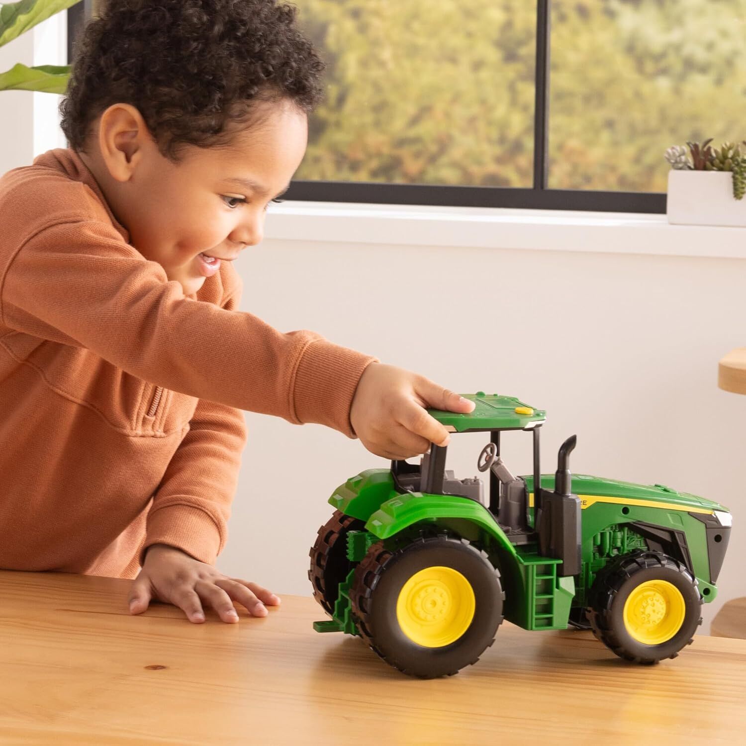 Tomy John Deere Lights & Sounds Tractor Toy