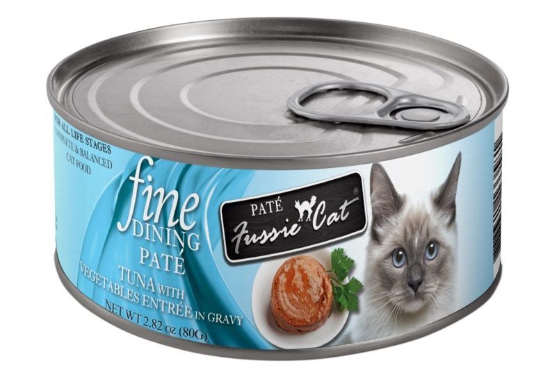 Fussie Cat Fine Dining Paté Tuna with Vegetables Entrée in Gravy Cat Food, 2.82-Oz