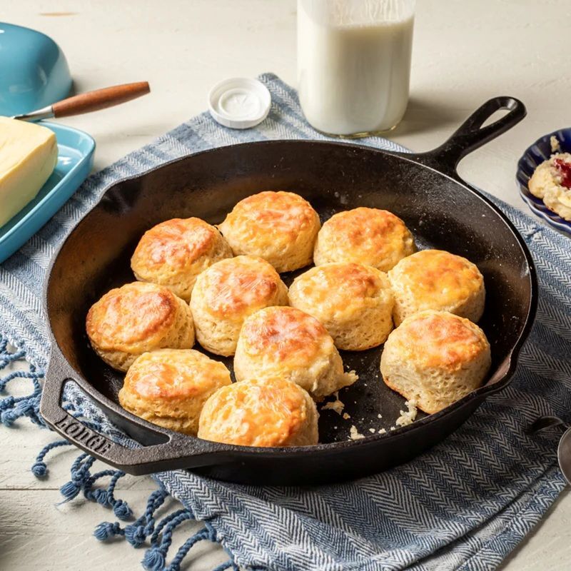 Lodge Cast Iron Skillet with Handle Holder, 12-In