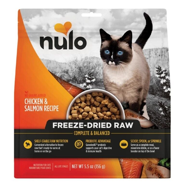 Nulo Freeze-Dried Raw Chicken & Salmon Cat Food, 5.5 oz.