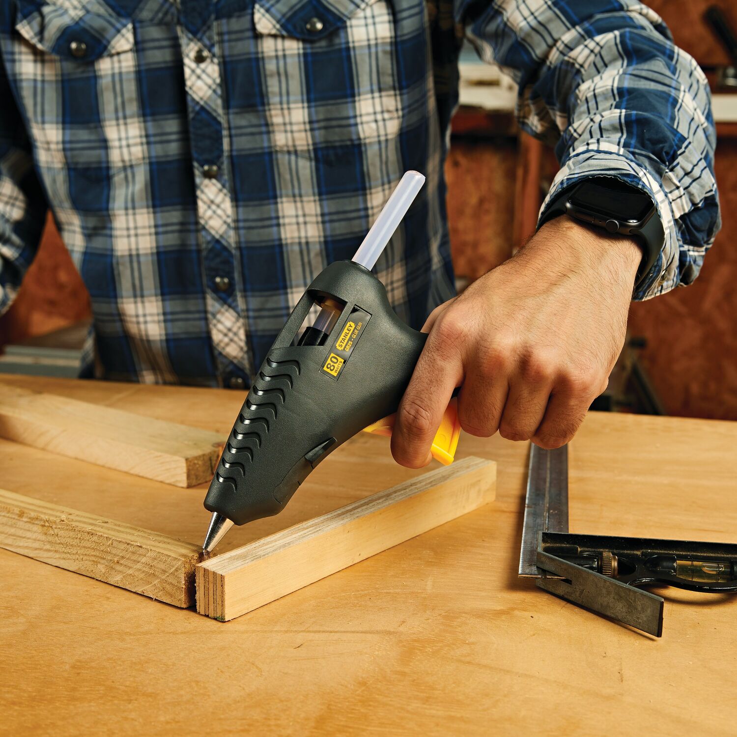 8-1/2 In Trigger-Feed Standard Dual-Melt Glue Gun