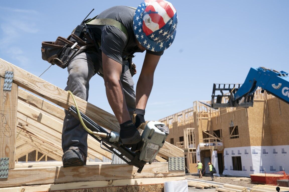 Carhartt Men's Relaxed Straight Rigby Dungaree