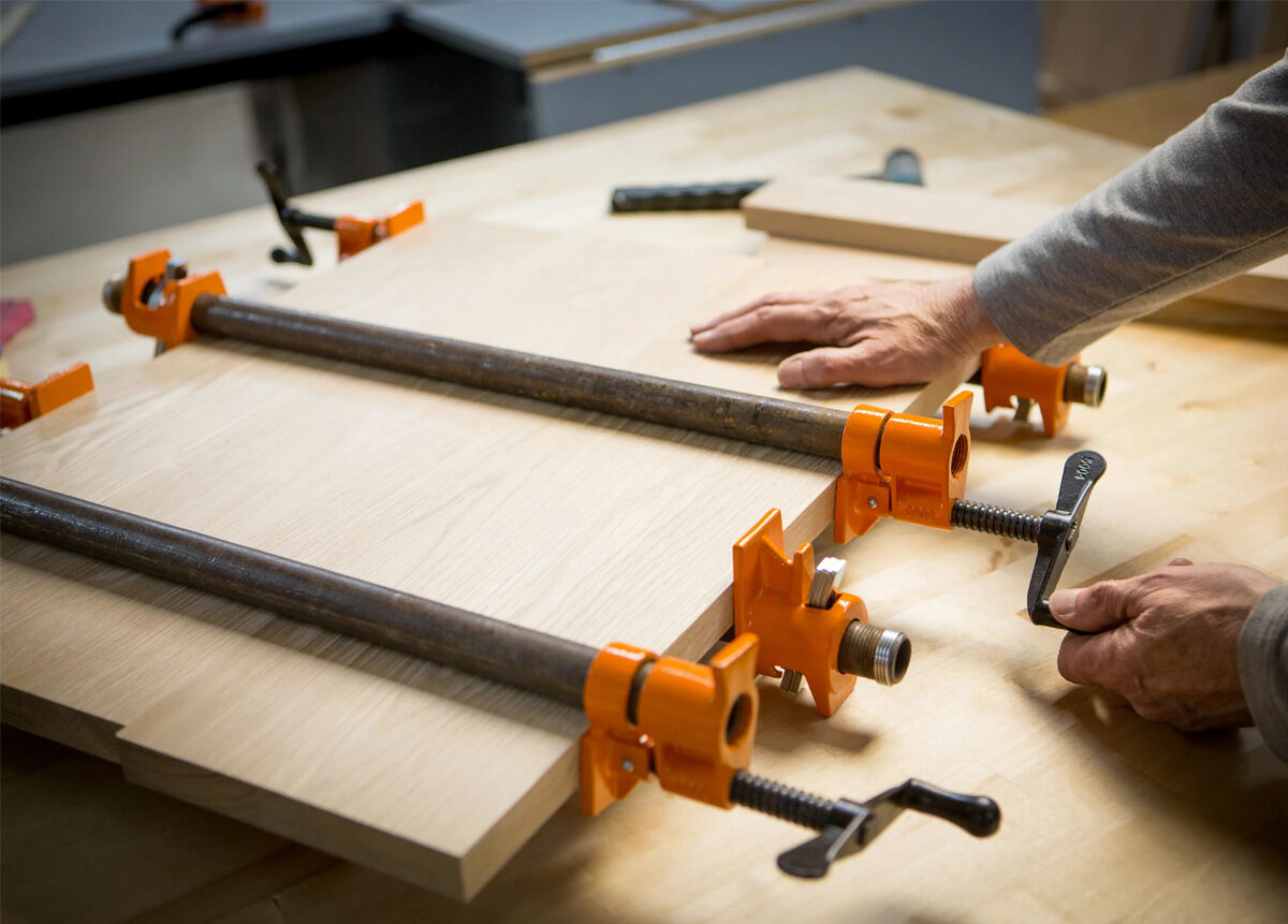 Pony Classic Pipe Clamp Fixture For 3/4-In Black Pipe