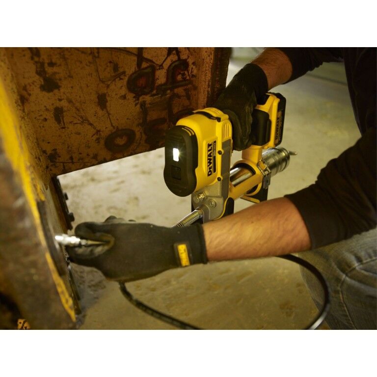 DEWALT 20-V Max Grease Gun Kit