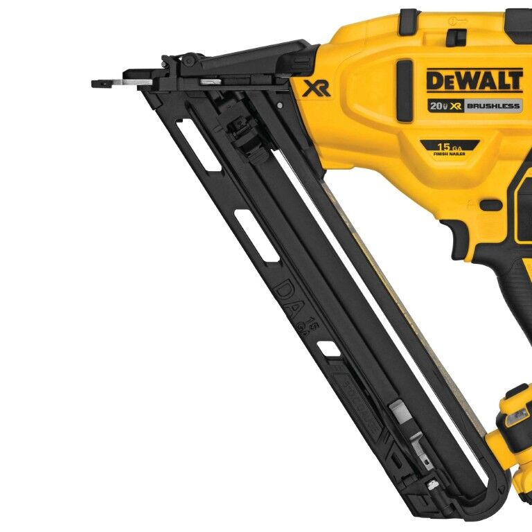 DEWALT 20-V Max XR Angled Finish Nailer Kit, 15-Gauge