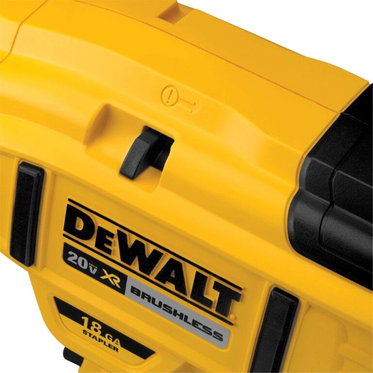 DEWALT 20-V Max XR Narrow Crown Stapler Kit, 18-Gauge