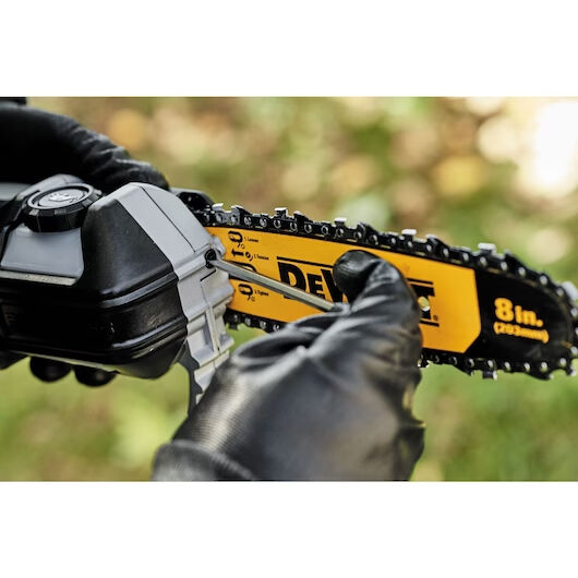 DeWALT 20V MAX* XR® Brushless Cordless Pole Saw (Tool Only)