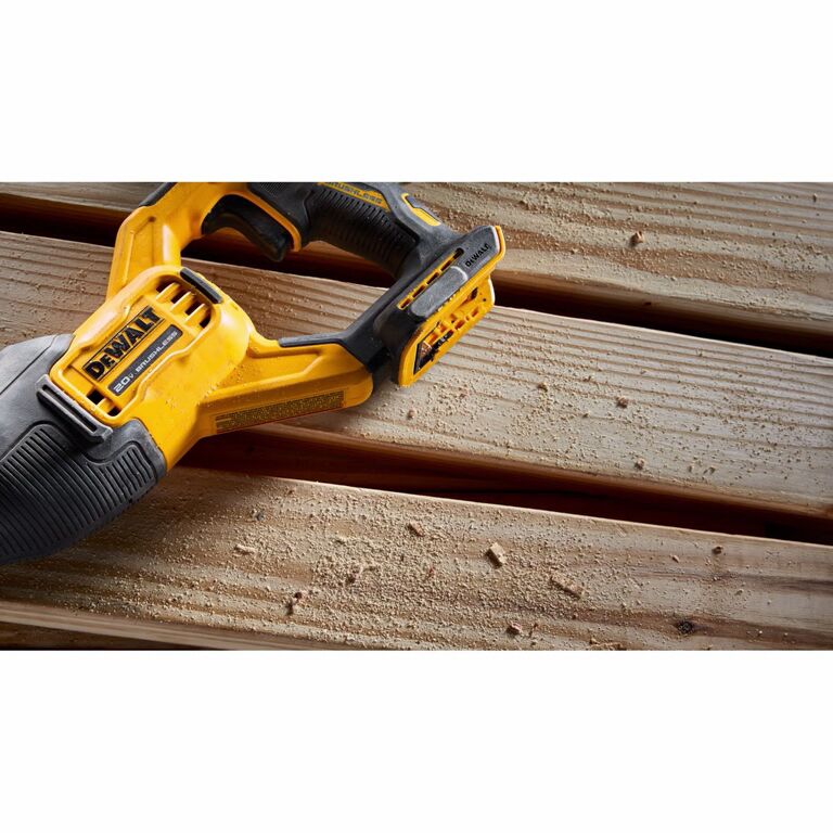 DEWALT 20-V Max XR Brushless Reciprocating Saw (Tool Only)
