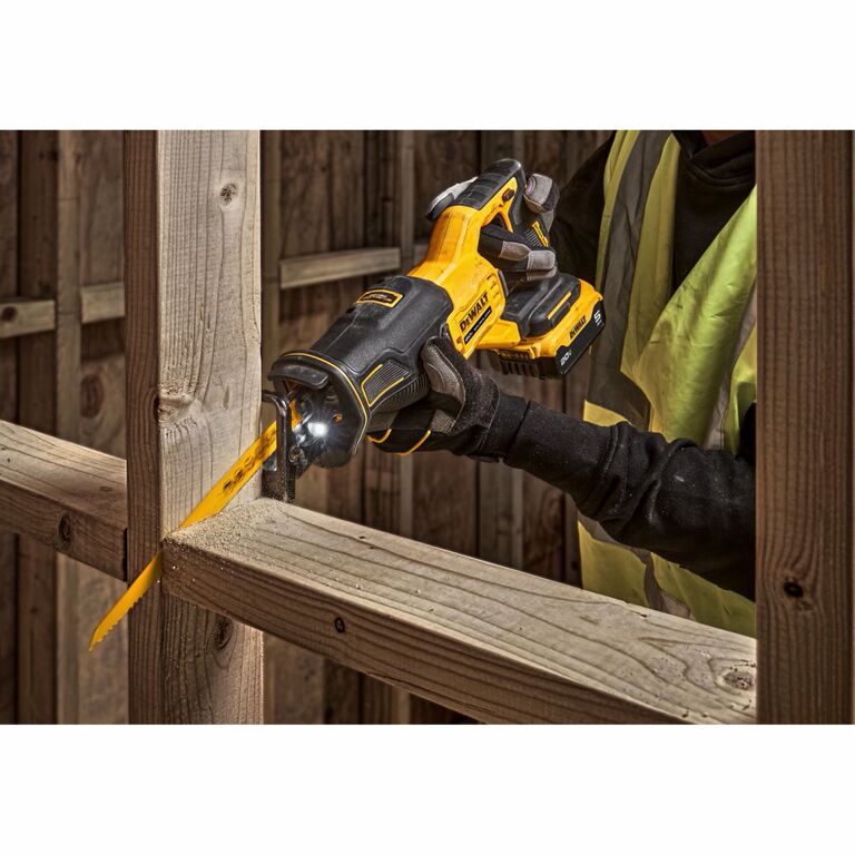 DEWALT 20-V Max XR Brushless Reciprocating Saw (Tool Only)