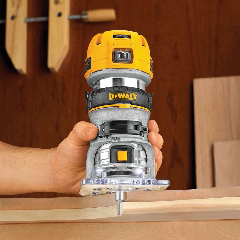DEWALT 1.25-HP Max Torque Variable Speed Compact Corded Router