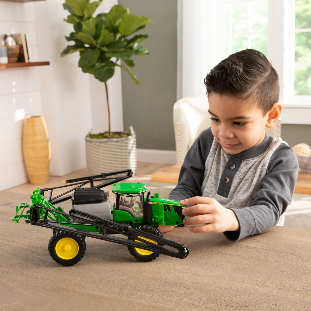Tomy John Deere 412R Self Propelled Sprayer Farm Toy