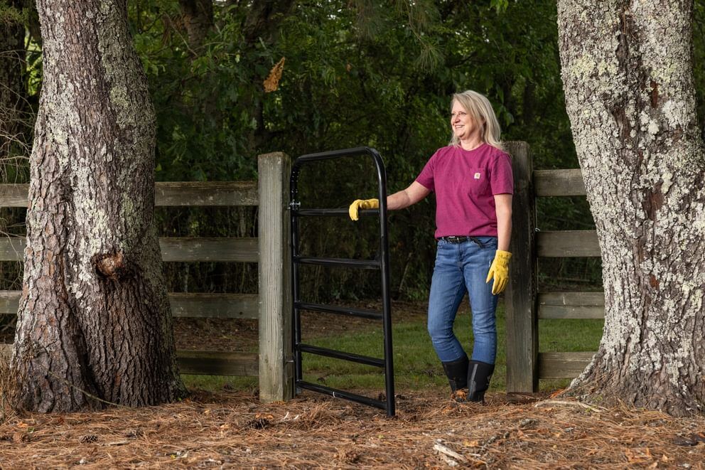 Behlen Country Gray The Heritage Round Corner Gate, 16-Ft x 50-In