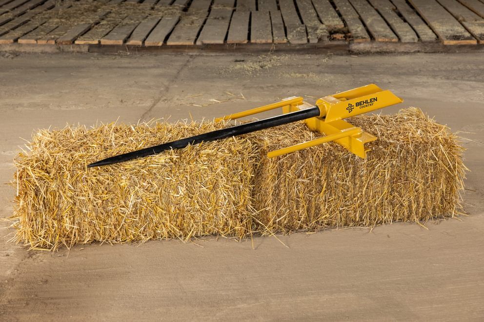 Behlen Country Bucket Bale Spear, 2000-Lb