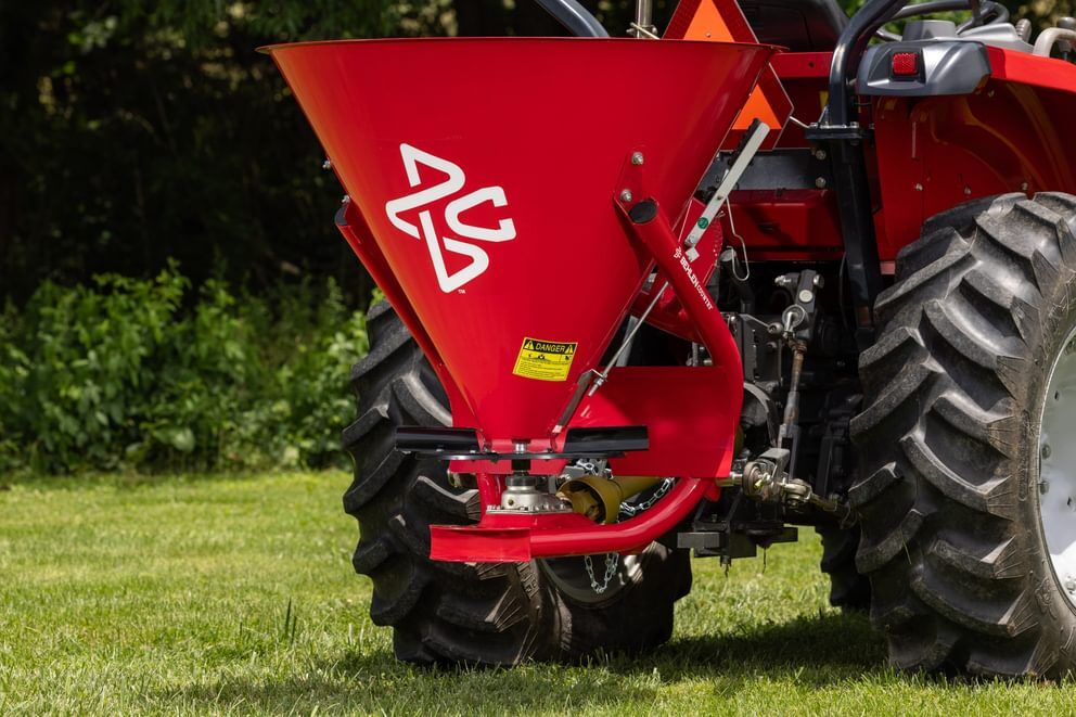 Behlen Country Red Steek 3-Point Spreader, 850-Lb