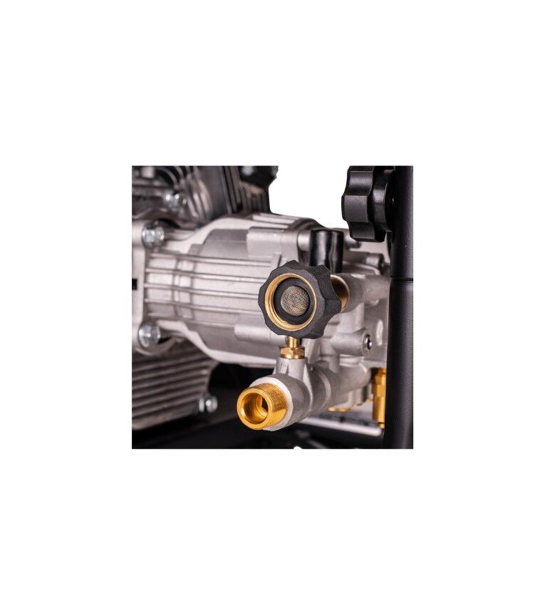 Black Diamond 3300 PSI Pressure Washer